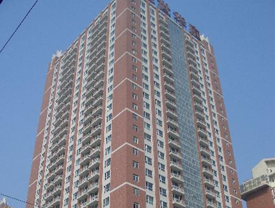 东大盛世华庭沃尔玛超市（2006）